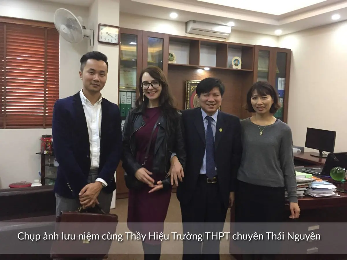 Du học Nga thăm và làm việc tại Trường THPT Chuyên Thái Nguyên