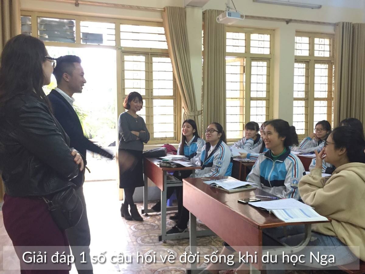 Đội ngũ du học Nga tư vấn tại chuyên Thái Nguyên