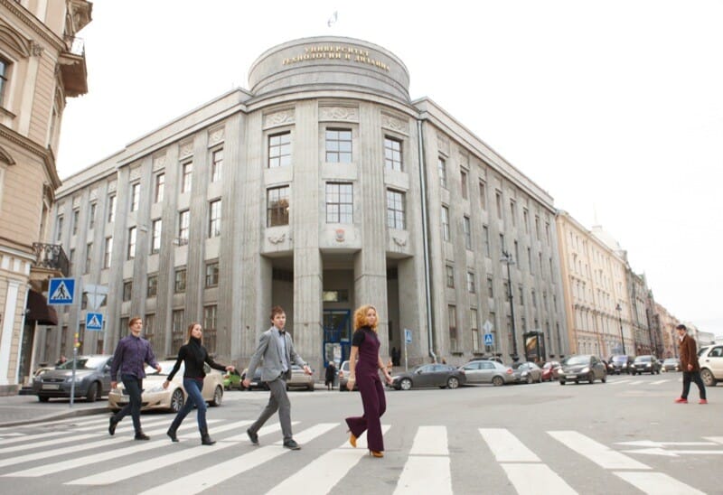 du hoc nga tai dai hoc cong nghe và thiet ke cong nghiep quoc gia saint petersburg
