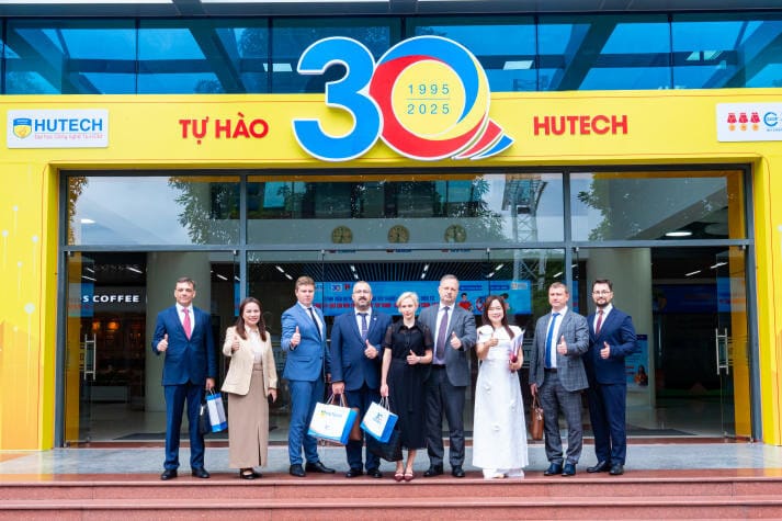 HUTECH tăng cường hợp tác quốc tế với Đại học kỹ thuật hàng đầu của Nga – BAUMAN