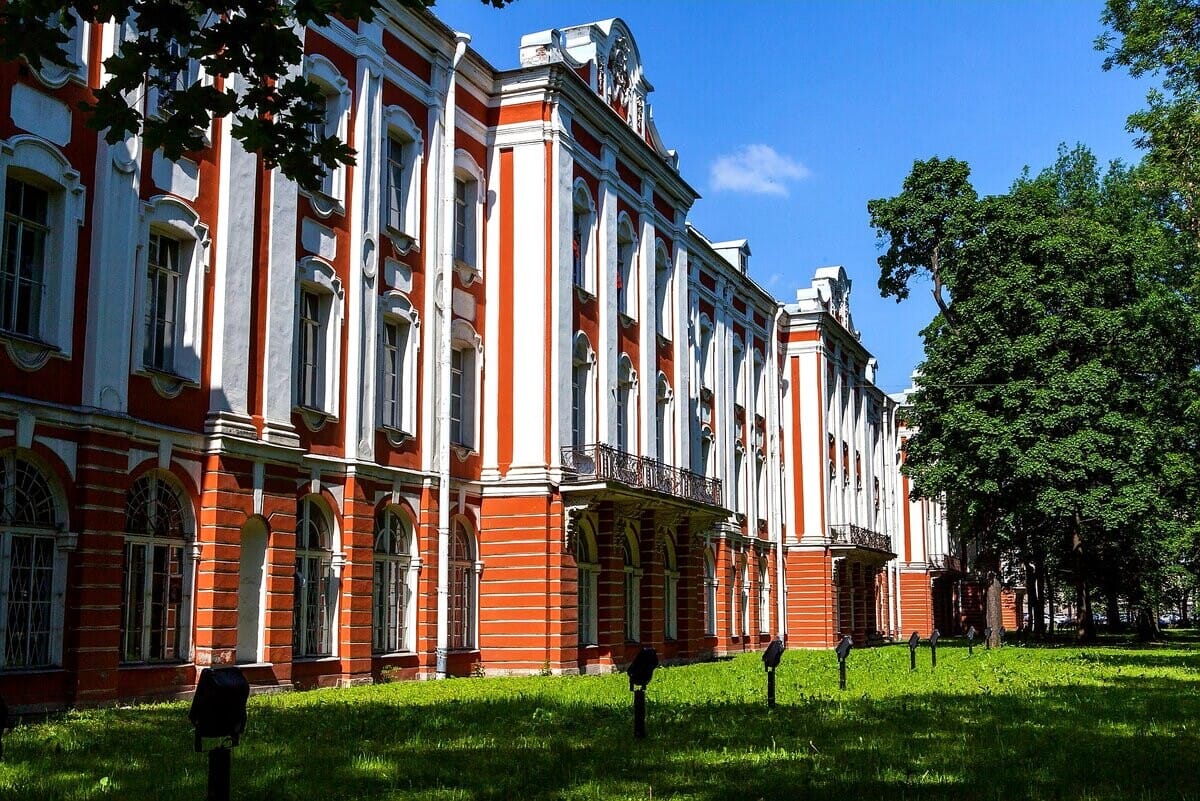 Đại học tổng hợp Saint Petersburg
