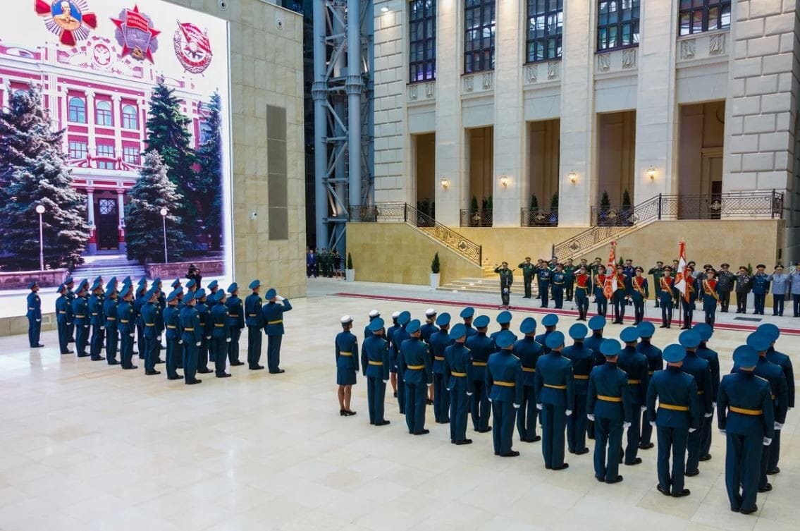 Svi Hoc Vien Phong khong Vu Tru Zhukov