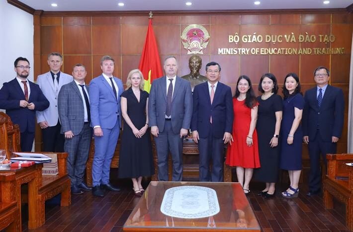 Liên bang Nga Tiếp Tục Dành 1.000 Suất Học Bổng Chính Phủ Cho Việt Nam Mỗi Năm