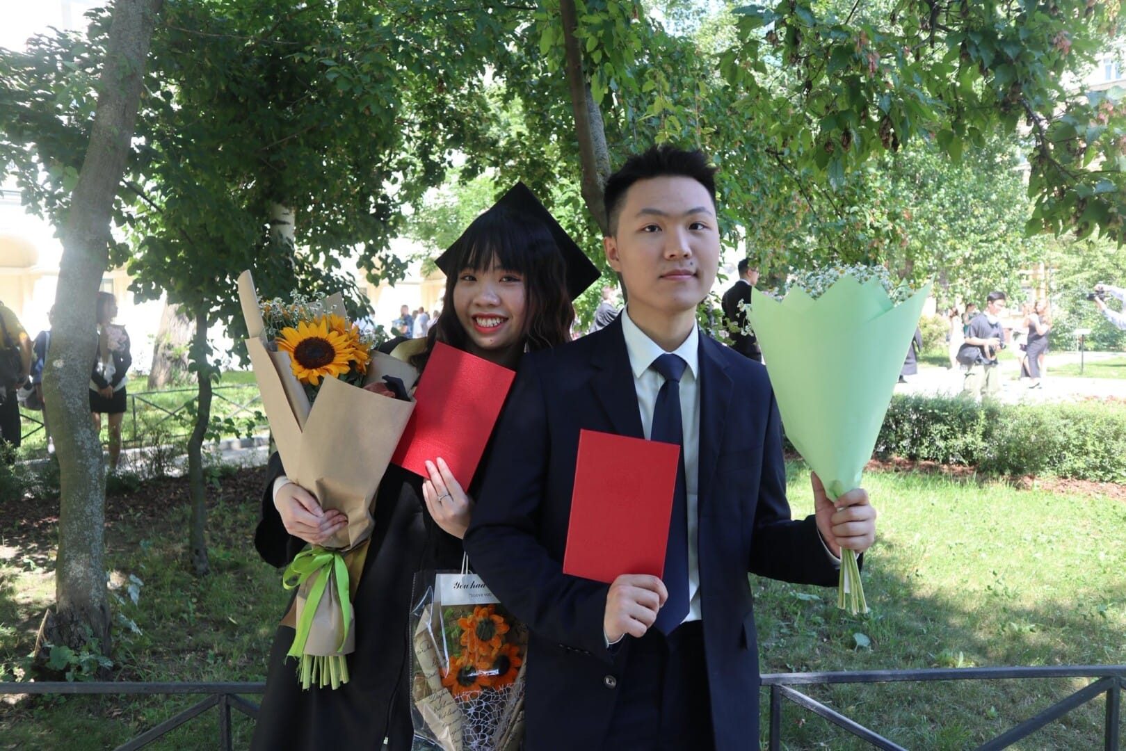 tốt nghiệp đại học MGLU