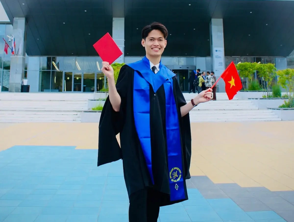 Hoàng Văn Thám tốt nghiệp thạc sĩ tại RUDN