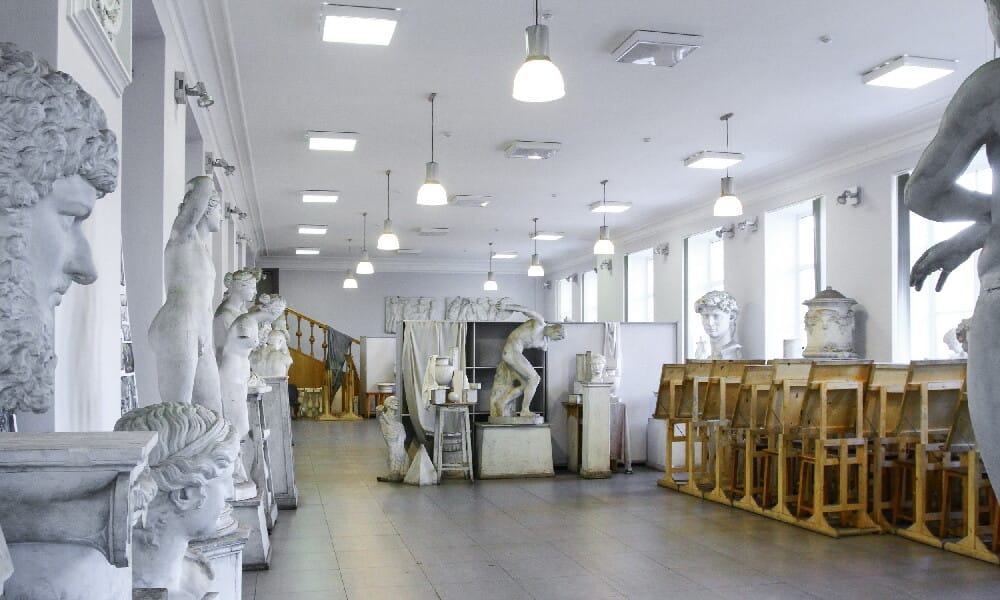 Xưởng Kiến Trúc Tại đại Học Kiến Trúc Và Xây Dựng Quốc Gia Saint Petersburg