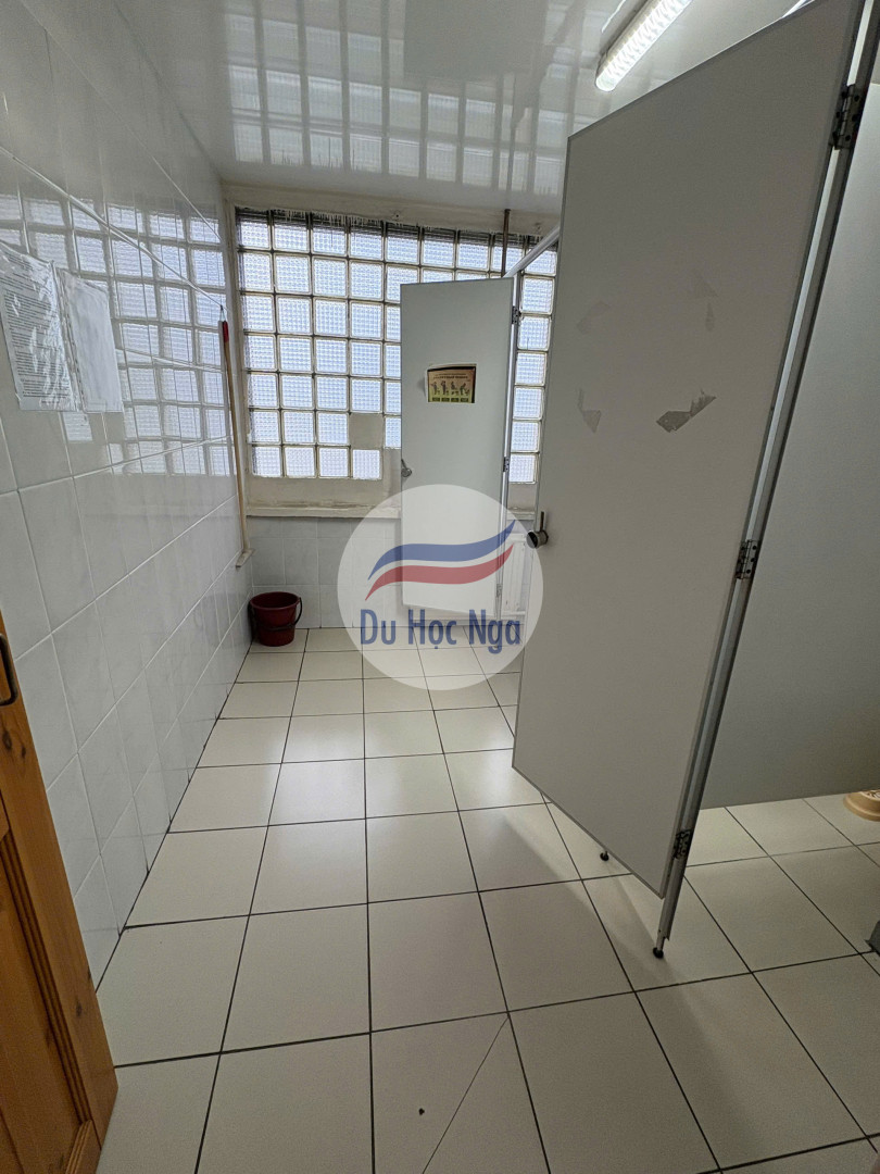 phòng tắm ký túc xá Herzen