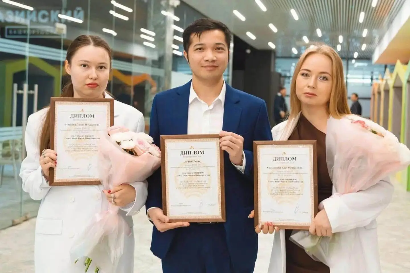 Lê Văn Thắng Nghiên Cứu Sinh Tại Ufa