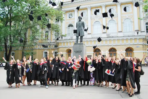 Đại học Herzen tăng học bổng cho sinh viên từ tháng 9/2026 - Du học Nga