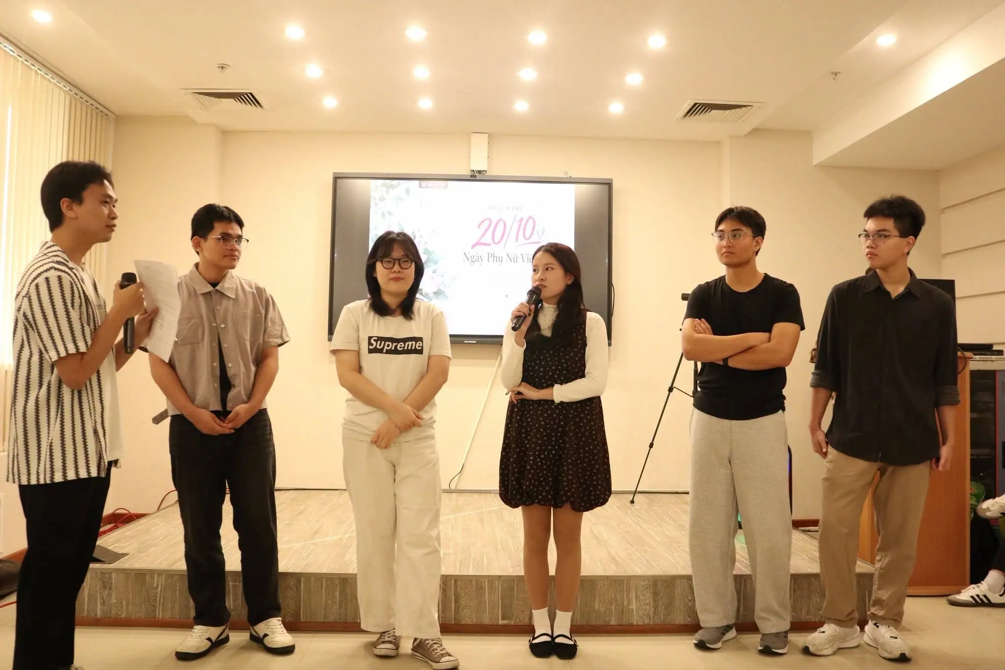 Tân Sinh Viên Năm 2026 Của Đại Học Công Nghệ Hóa Mendeleev